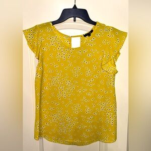 Paper Moon top. Size Small. Yellow print. EUC